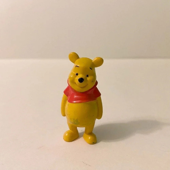 Vintage Lot of 4  Disney Winnie The Pooh Sqeak Toy Mirrorer Rattle and Figures - Picture 11 of 13